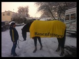 Abschwitzdecke einmal anders. So sieht jeder das es sich hier um einen groen "Rasenfresser" handelt.